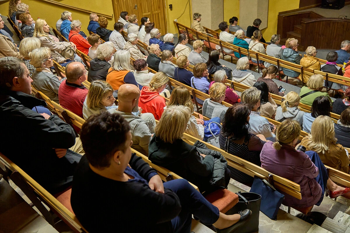 Żyć dla Miłości Ukrzyżowanej | Alicja Lenczewska